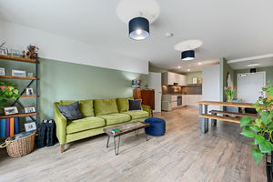 Photo 7- click for photo gallery